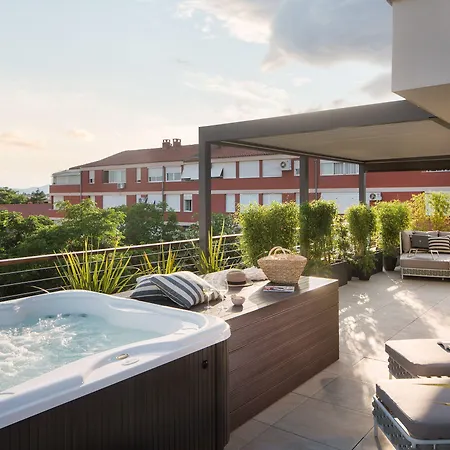 Tereza Zadarvillas Villa