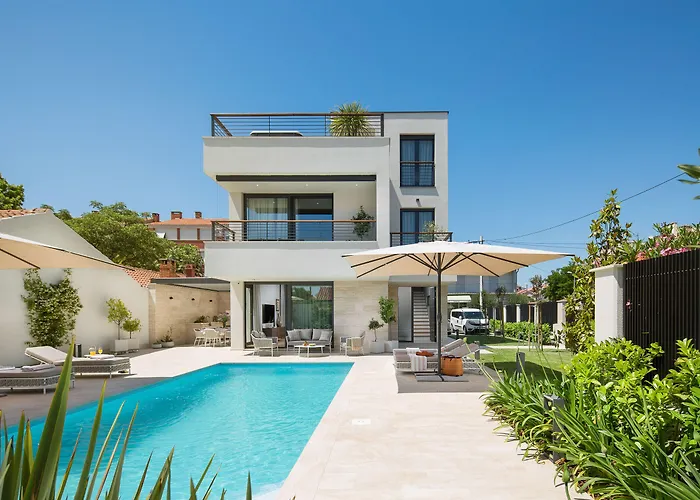 Βίλα Tereza Zadarvillas Ζαντάρ